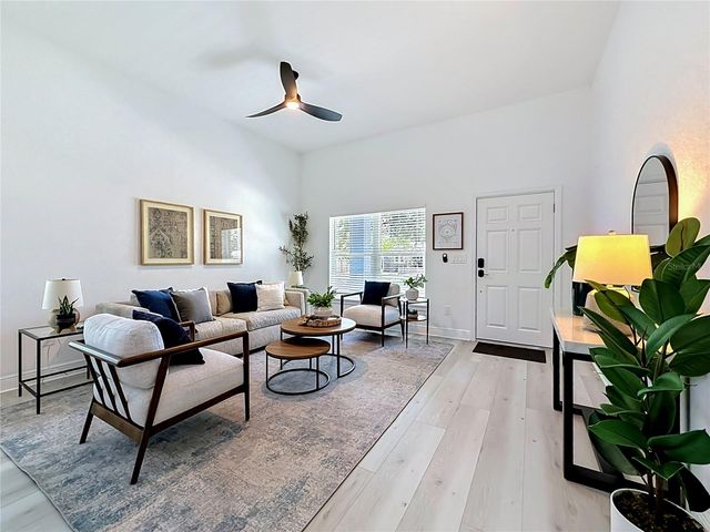 6481 28TH STREET N, St Petersburg, FL 33702