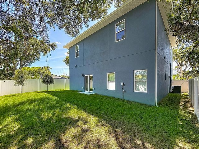 6481 28TH STREET N, St Petersburg, FL 33702