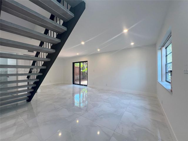 6435 SW 116th Pl H, Miami, FL 33173