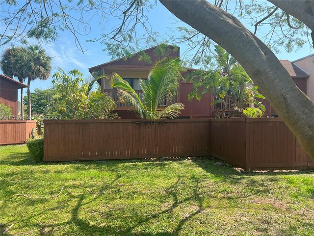 6435 SW 116th Pl H, Miami, FL 33173