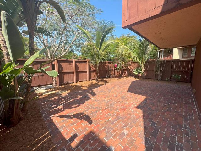 6435 SW 116th Pl H, Miami, FL 33173