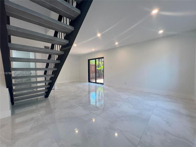 6435 SW 116th Pl H, Miami, FL 33173