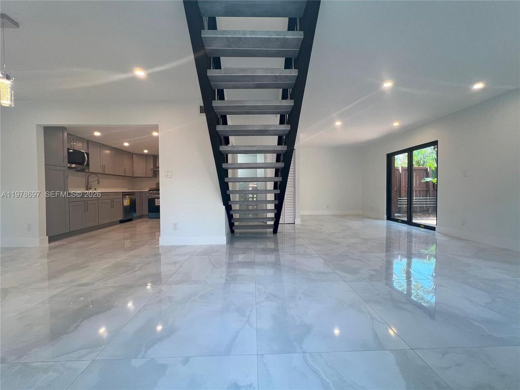 6435 SW 116th Pl H, Miami, FL 33173