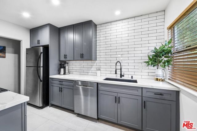 5825 Bowcroft Street 1, Los Angeles, CA 90016