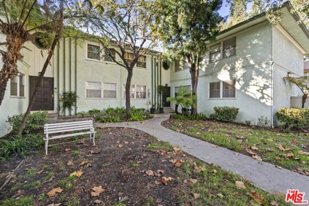 5825 Bowcroft Street 1, Los Angeles, CA 90016