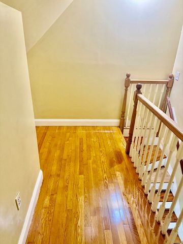 42 Essex 2, Saugus, MA 01906