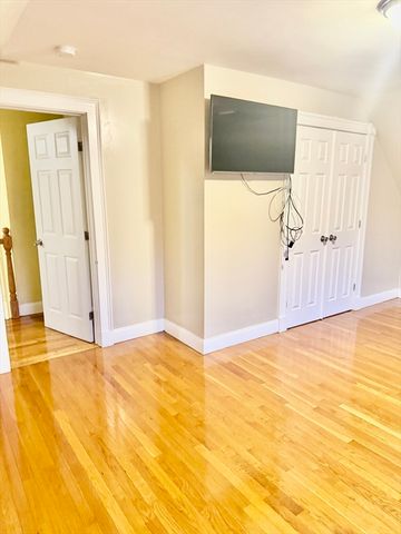 42 Essex 2, Saugus, MA 01906