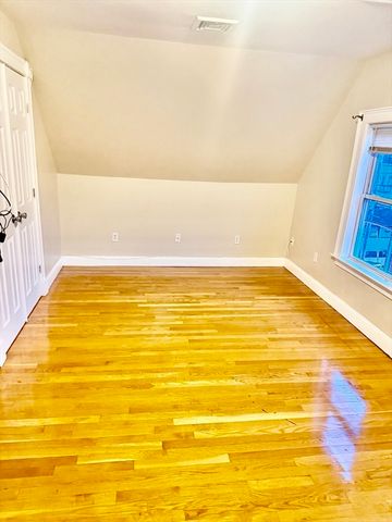 42 Essex 2, Saugus, MA 01906