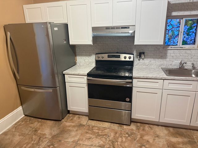 42 Essex 2, Saugus, MA 01906