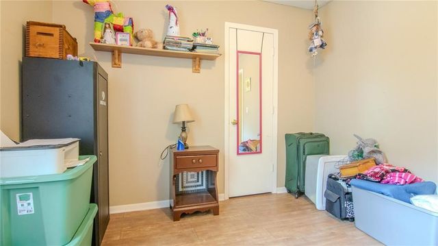 218 Crawford Drive, Clinton, MO 64735