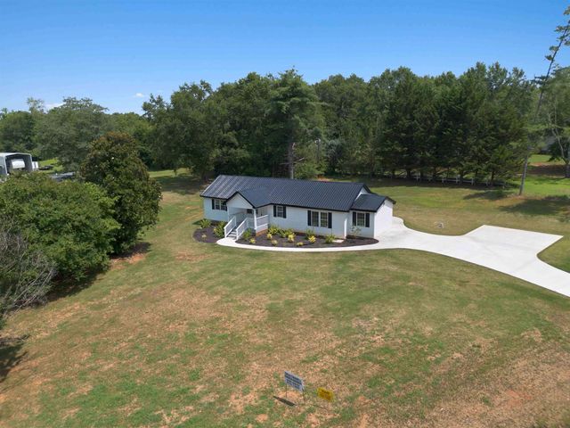 307 Blackwood Store Rd, Moore, SC 29639