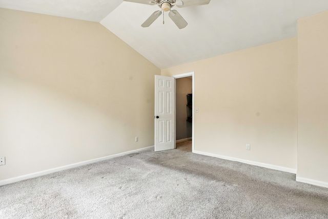 8 Thompson Cir, Plymouth, MA 02360