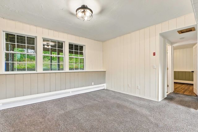 8 Thompson Cir, Plymouth, MA 02360