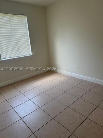 372 SW 2nd St -, Florida City, FL 33034