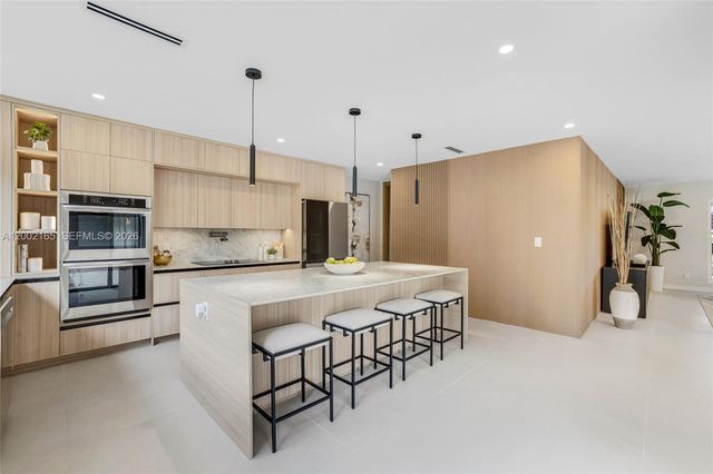 8230 SW 150th Dr, Palmetto Bay, FL 33158