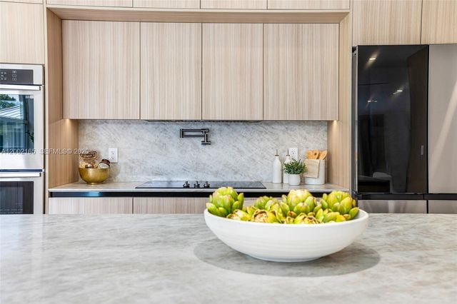 8230 SW 150th Dr, Palmetto Bay, FL 33158