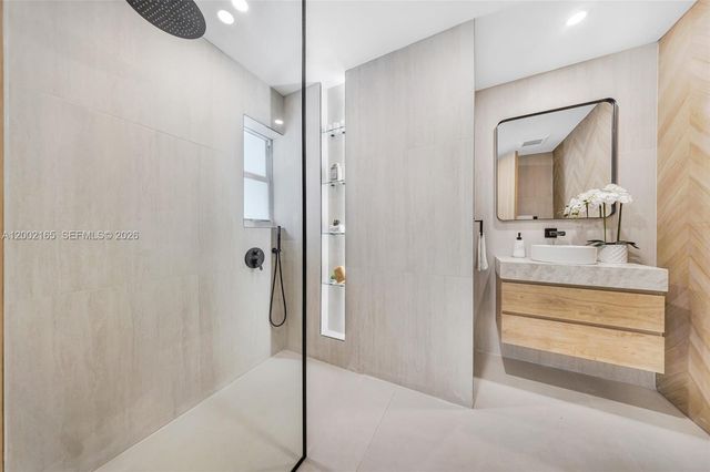 8230 SW 150th Dr, Palmetto Bay, FL 33158