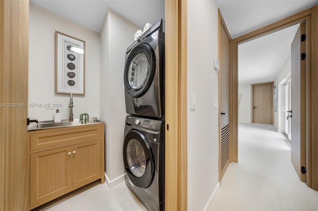 8230 SW 150th Dr, Palmetto Bay, FL 33158