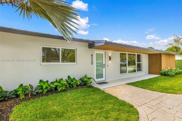 8230 SW 150th Dr, Palmetto Bay, FL 33158