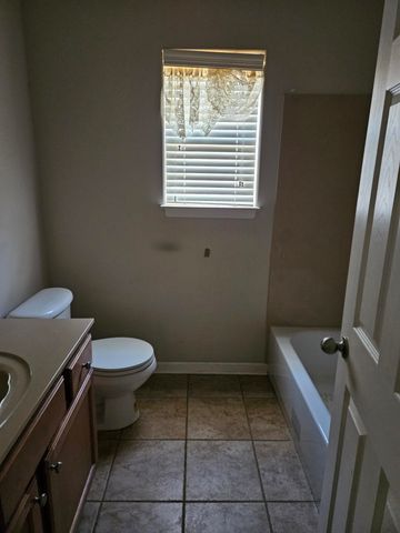 1478 LOST BROOK DR, Cordova, TN 38016