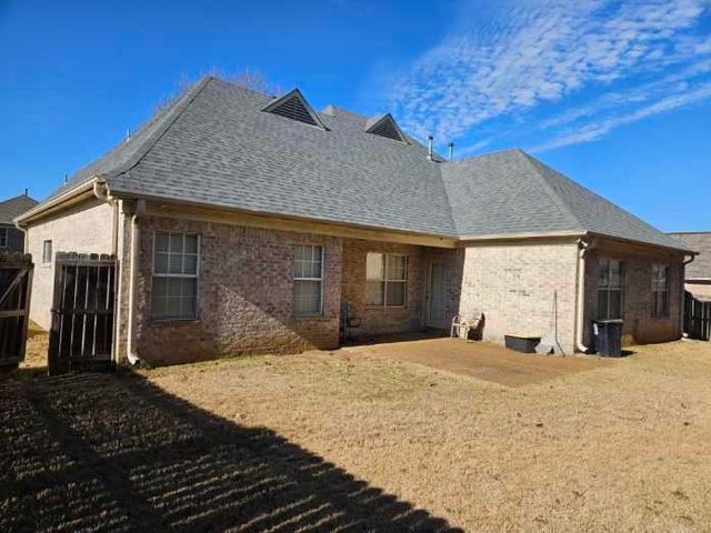 1478 LOST BROOK DR, Cordova, TN 38016