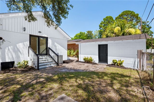 631 W 45th Street, Savannah, GA 31405
