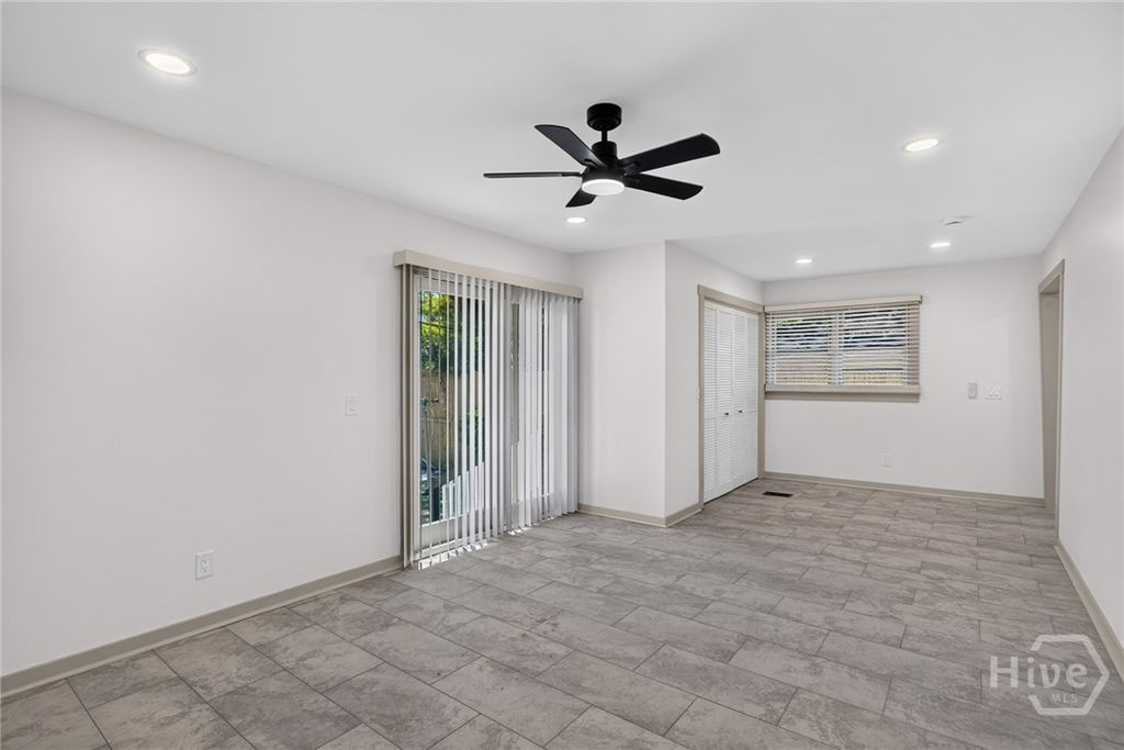 Image 19 of property listing at 631 W 45th Street, Savannah, GA 31405