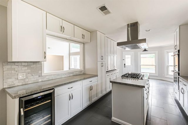 11931 Riverview Drive, Houston, TX 77077