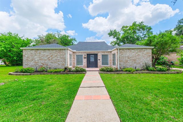 11931 Riverview Drive, Houston, TX 77077