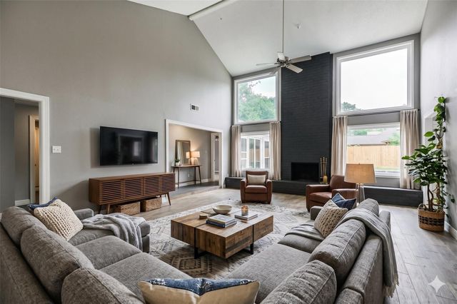 11931 Riverview Drive, Houston, TX 77077