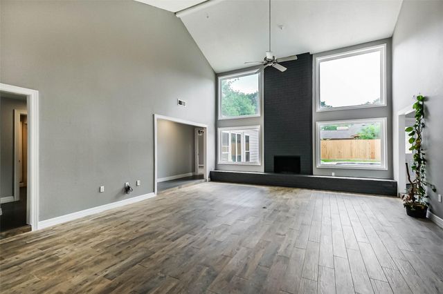 11931 Riverview Drive, Houston, TX 77077