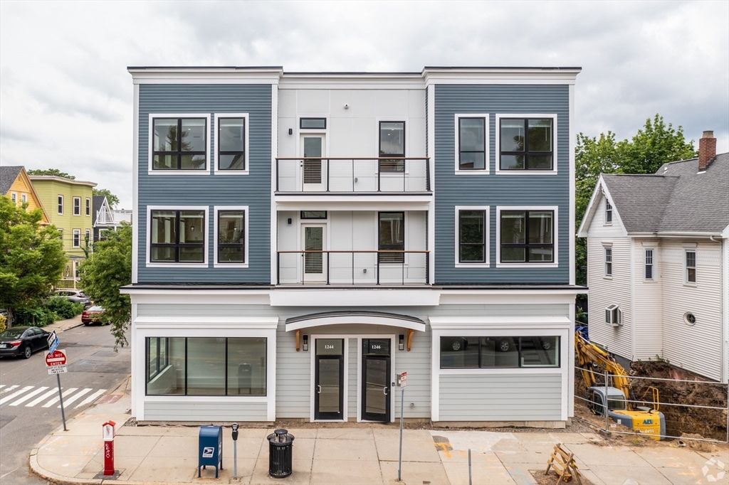 1246 Broadway 3, Somerville, MA 02144
