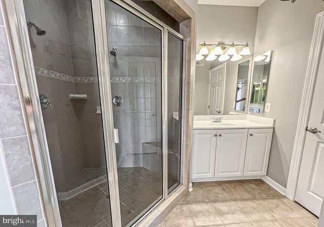 2574 EASTBOURNE DR, Woodbridge, VA 22191