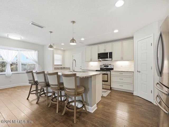 17 OAKS Drive, Jacksonville Beach, FL 32250