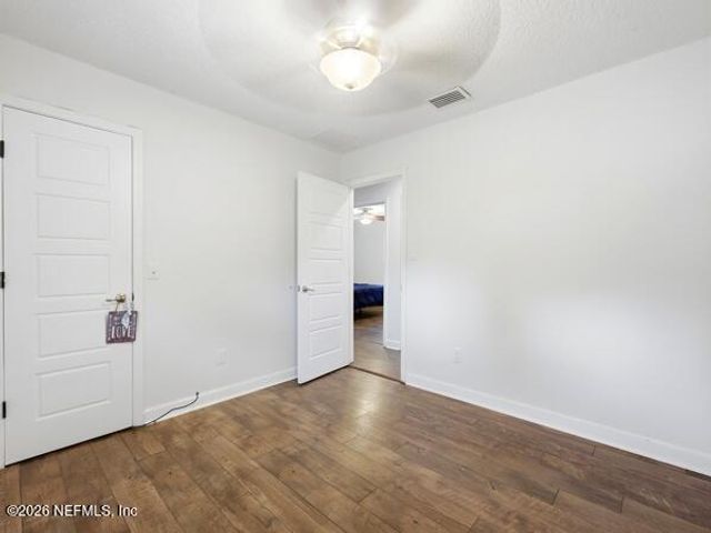 17 OAKS Drive, Jacksonville Beach, FL 32250