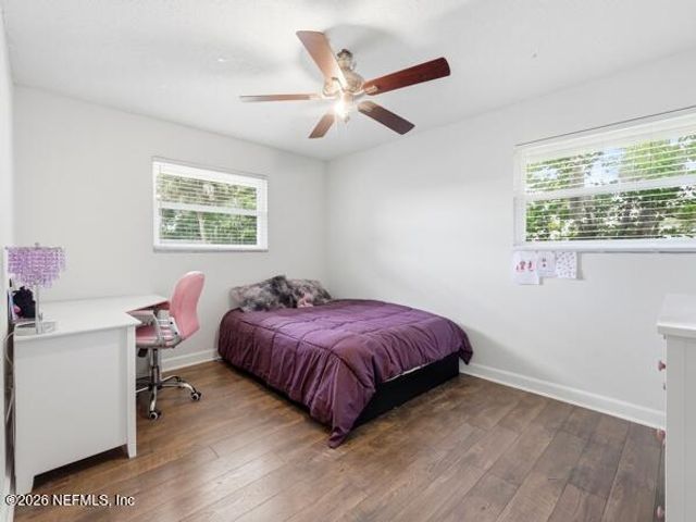 17 OAKS Drive, Jacksonville Beach, FL 32250