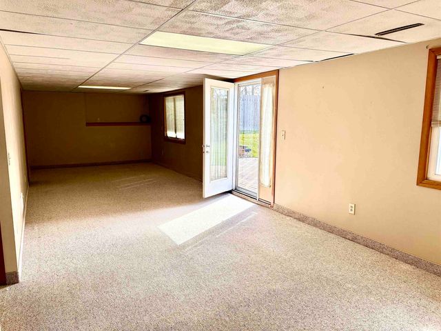 1705 NW 7th St, Minot, ND 58703