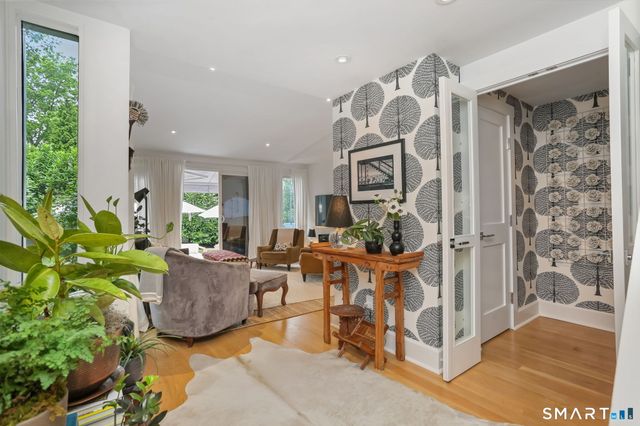 13 Mortimer Drive, Greenwich, CT 06870