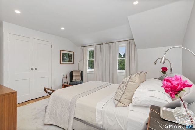 13 Mortimer Drive, Greenwich, CT 06870