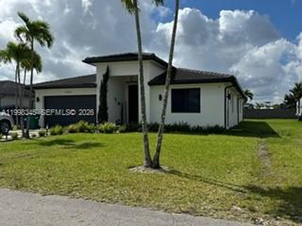 13282 SW 227th St, Miami, FL 33170