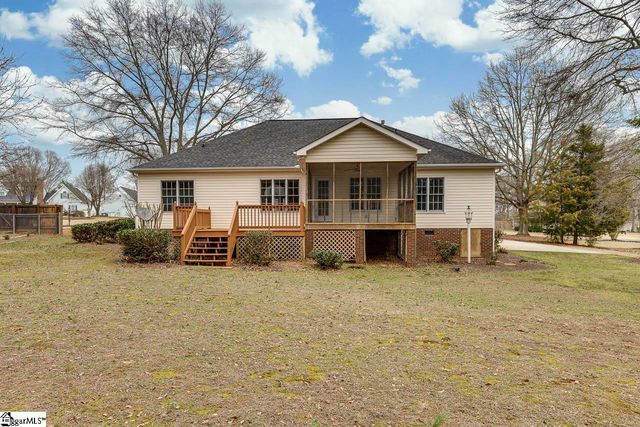 104 Camperdown Court, Easley, SC 29642