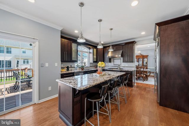 4 BERNADETTE CIRCLE, Monmouth Junction, NJ 08852