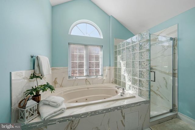 4 BERNADETTE CIRCLE, Monmouth Junction, NJ 08852