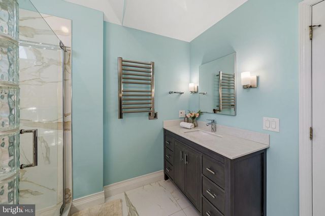 4 BERNADETTE CIRCLE, Monmouth Junction, NJ 08852