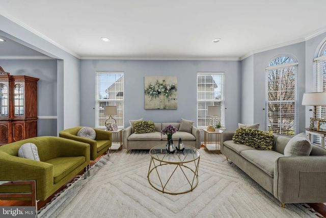 4 BERNADETTE CIRCLE, Monmouth Junction, NJ 08852