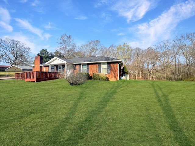 75 Towering Oaks Dr, Tennessee Ridge, TN 37178