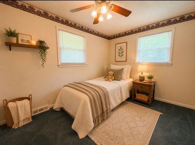 75 Towering Oaks Dr, Tennessee Ridge, TN 37178