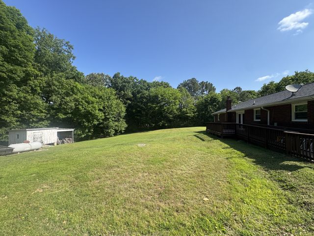 75 Towering Oaks Dr, Tennessee Ridge, TN 37178