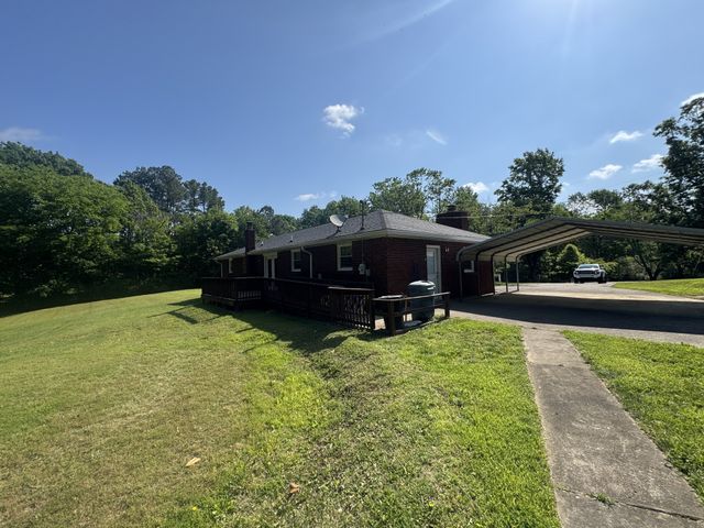 75 Towering Oaks Dr, Tennessee Ridge, TN 37178