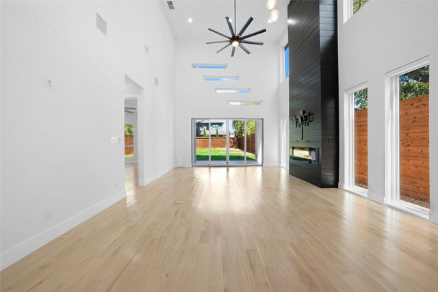 4811 W University Boulevard, Dallas, TX 75209